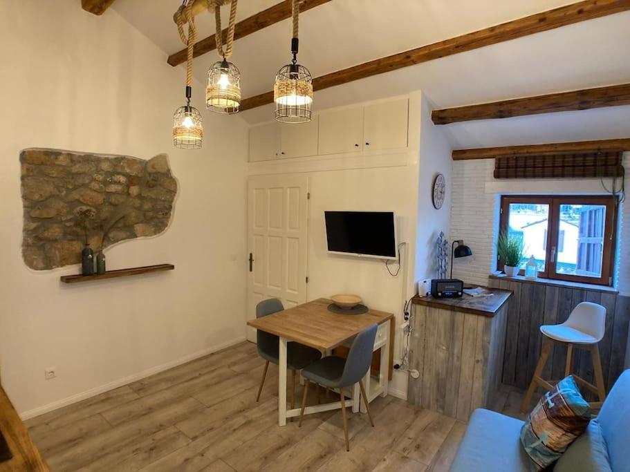 Appartamento Piccolo Nido Rovigno Esterno foto
